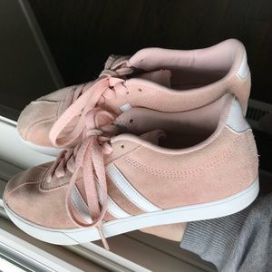 adidas pink shoes